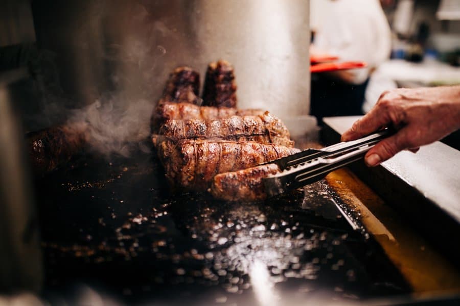 Meat searing on the grill